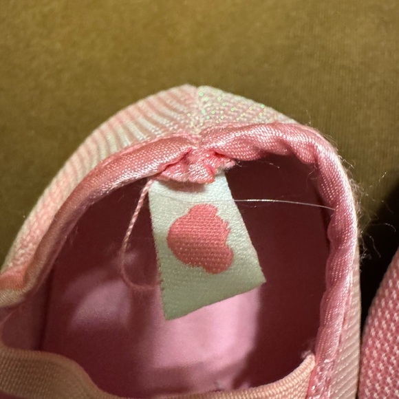 Build A Bear Clothing Accessories - Pink Shimmery Shoes w/heels and heart gem - Picture 6 of 8